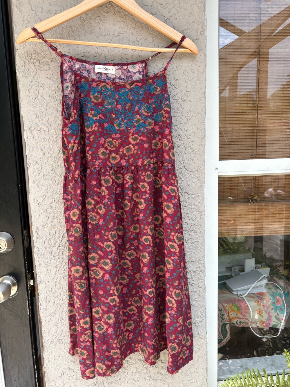 NATURAL LIFE Floral Midi Dress with Teal Embroidery size small